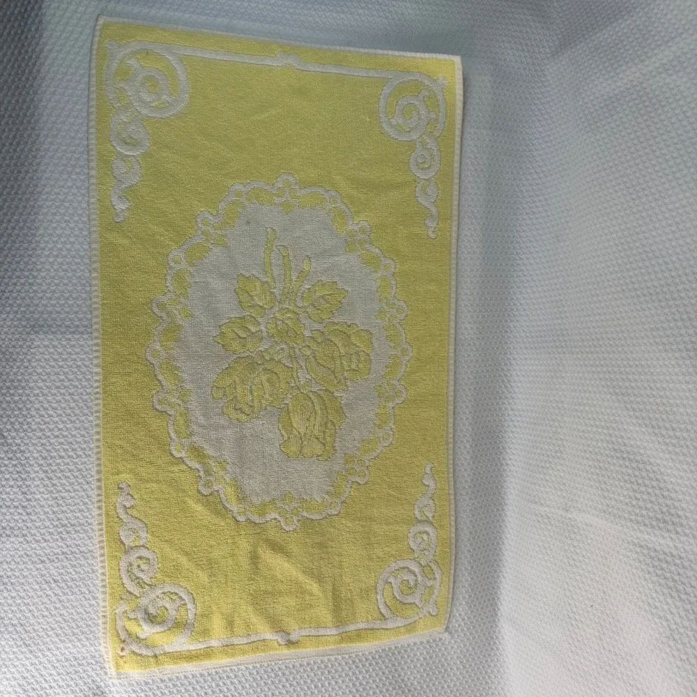 Vintage Rosa Reale Italy Cotton Hand Towels Set of 2 Yellow White Floral Rose